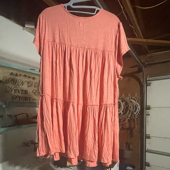 NWT salmon babydoll top - Picture 4 of 6